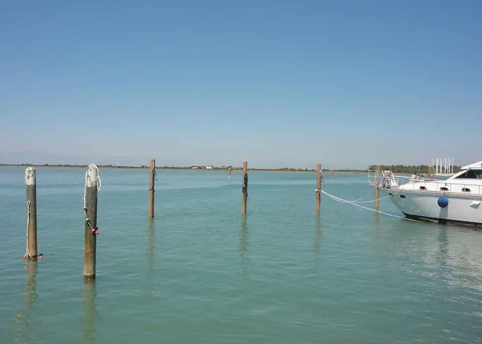 Near In 54736 Apartment *